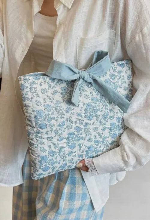 Blue Floral Bible Cover Bag