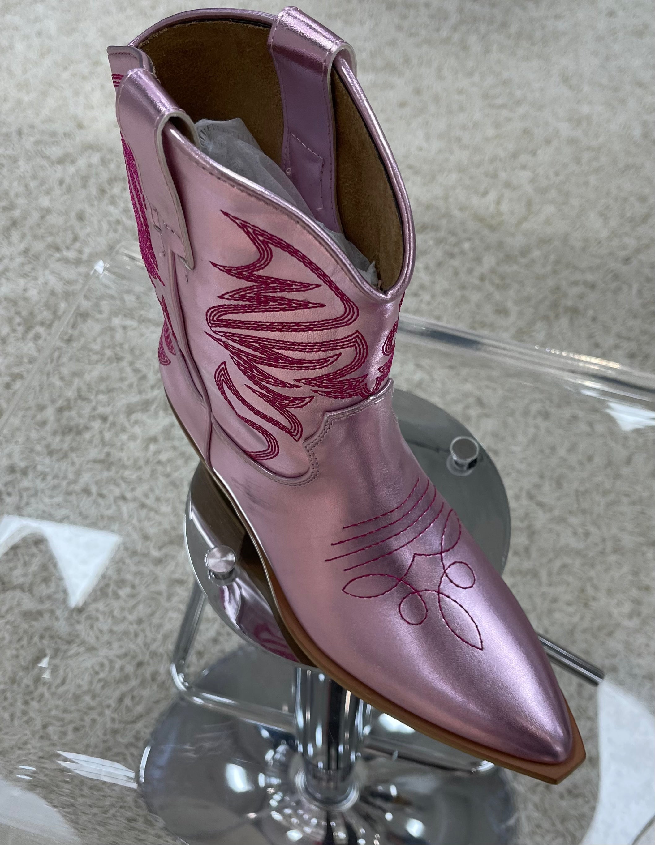 Boutique 2025 cowgirl boots